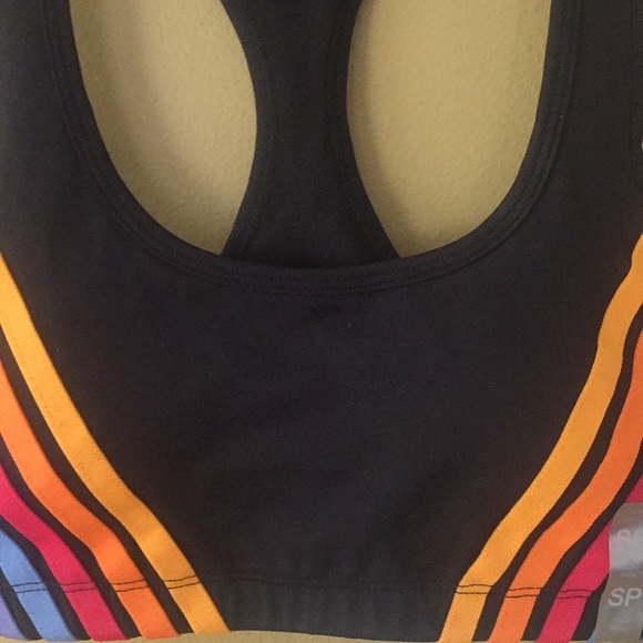 💋2/$20💋 NWT Forever 21 sports bra - Picture 2 of 6